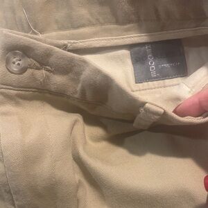 Dockers Men's Tan Chinos